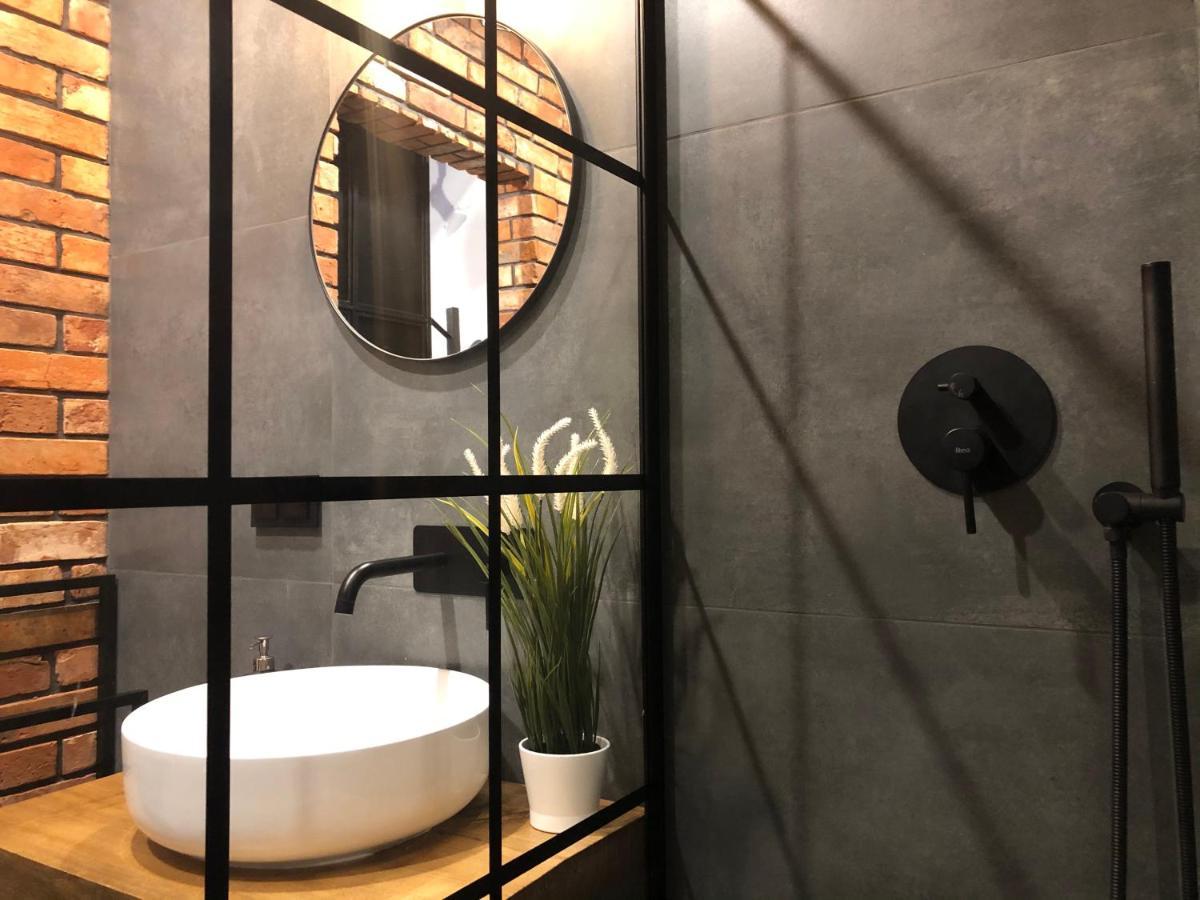 Loft Apartment Browary Warszawskie وارسو المظهر الخارجي الصورة